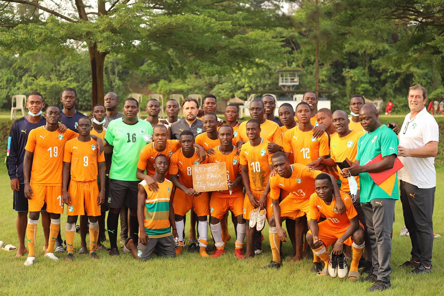 CAN U17 Beaumelle et les Eléphanteaux rendent hommage à Willy