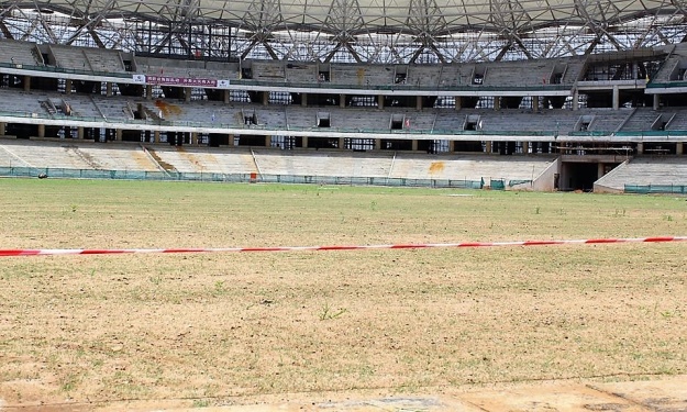 Stade Olympique d’Ebimpé : Le gazon de type chiendent de pelouse naturelle est déjà visible