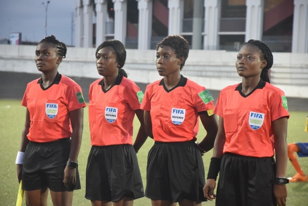 Le corps arbitral de la rencontre