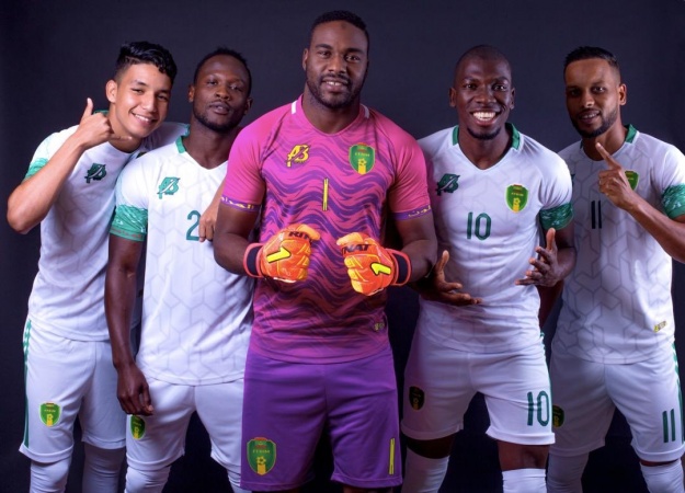 Les Mourabitounes dans les maillots AB-SPORT Les Mourabitounes dans les maillots AB-SPORT