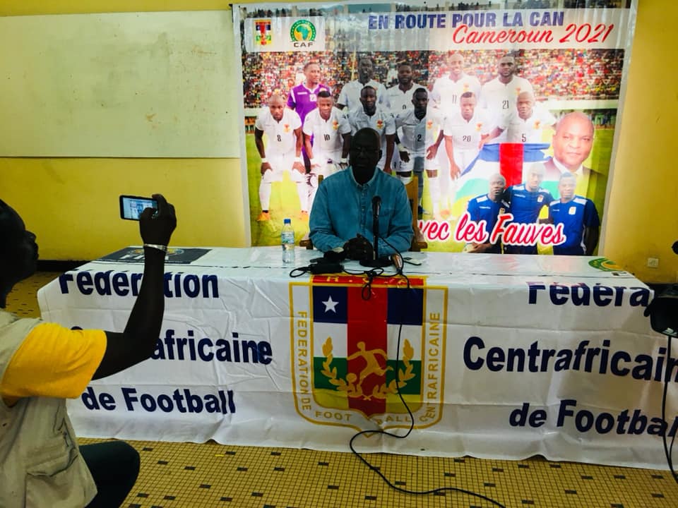 Conf&eacute;rence de presse du Pr&eacute;sident de la F&eacute;d&eacute;ration Centrafricaine de Football sur l'arriv&eacute;e de Zahoui.