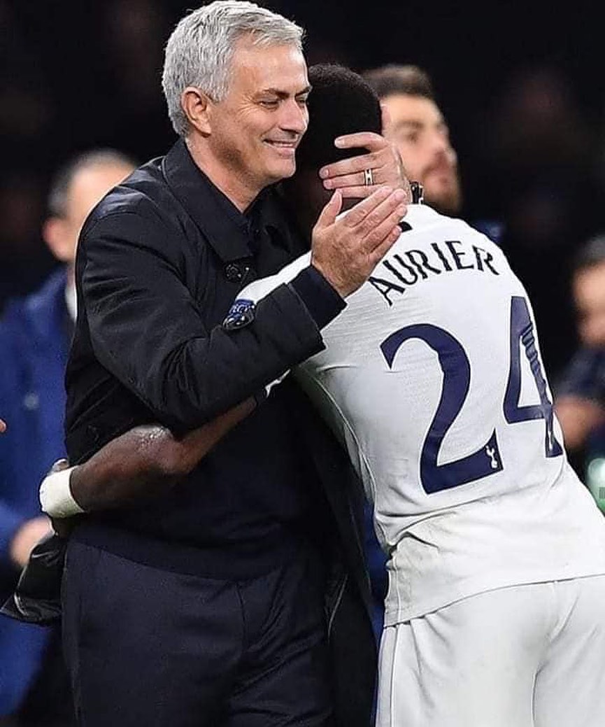 Serge Aurier et Mourinho (Tottenham)