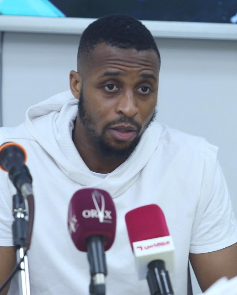 Kodjia repondant aux questions des journalistes Kodjia repondant aux questions des journalistes