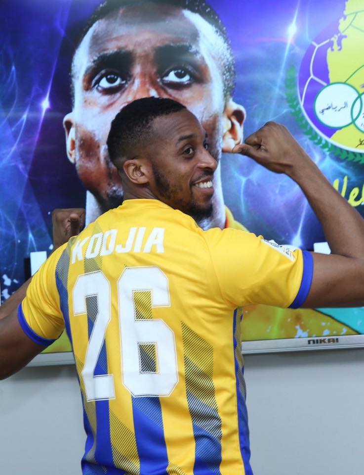 Kodjia posant sur le maillot d'Al Gharafa Kodjia posant sur le maillot d'Al Gharafa