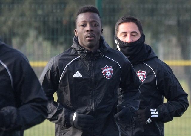 La première séance d'entrainement de Yann Michael Yao avec ses nouveaux coéquipiers La première séance d'entrainement de Yann Michael Yao avec ses nouveaux coéquipiers