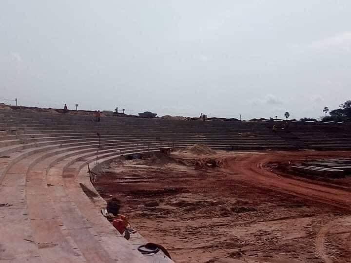 Le stade de Yamoussoukro à la date du 15 avril 2020 Le stade de Yamoussoukro à la date du 15 avril 2020
