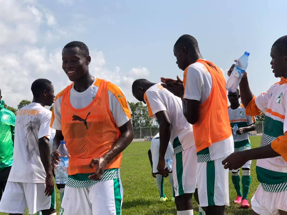 Tournoi UFOA-B U20 : Les Images De La Dernière Séance D’entrainement ...