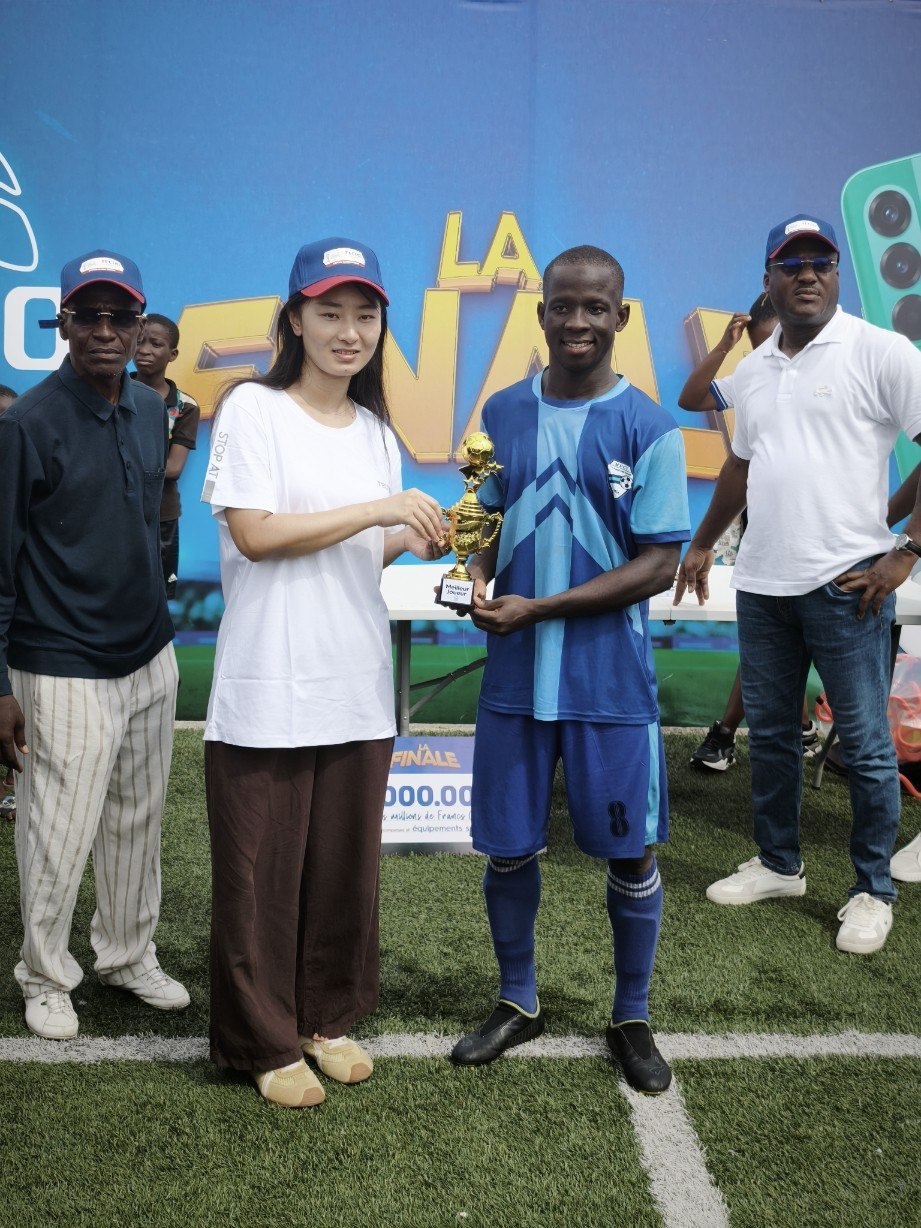 Meilleur Joueur de la TECNO CUP