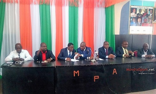 42 au départ, combien de membres compte le GX un an après son lancement ?