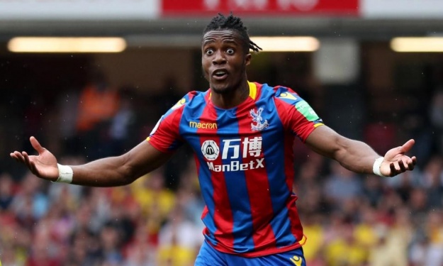 A Crystal Palace (2010-2013 et depuis 2015), Zaha s'épanouis et son contrat cours jusqu’à la fin de la saison 2022/2023 A Crystal Palace (2010-2013 et depuis 2015), Zaha s'épanouis et son contrat cours jusqu’à la fin de la saison 2022/2023