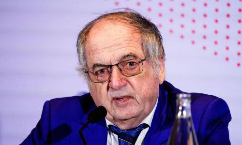 Acculé de partout après sa sortie maladroite sur Zinedine Zidane, Noël Le Graët présente ses excuses