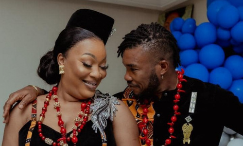 Acculée de partout par les internautes, Josey reçoit le soutien de Serey Dié