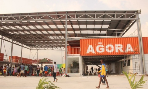 AGORA Koumassi : En attendant son inauguration ce 21 décembre, découvrez en images le centre sportif et socio-culturel