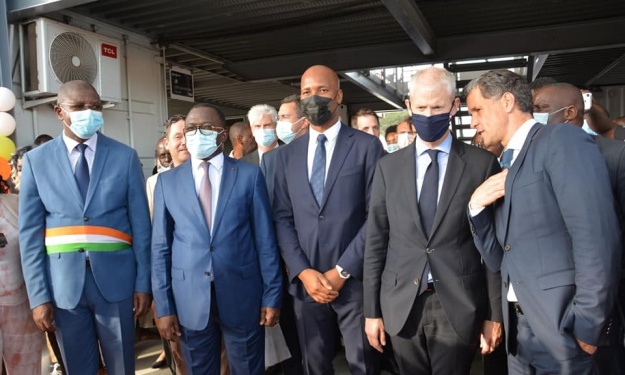 Koumassi : La promotion et l'économie du sport au cœur de plusieurs accords conclus en présence de Drogba