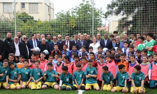 Algérie : un mini-terrain FIFA inauguré