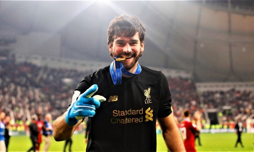 Alisson Becker, 1er gardien a remporté le Samba d’Or