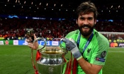 Alisson Becker remporte le premier Ballon d’Or des gardiens de but
