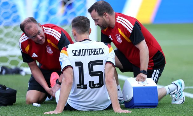 Allemagne : le mondial est terminé pour Nico Schlotterbeck