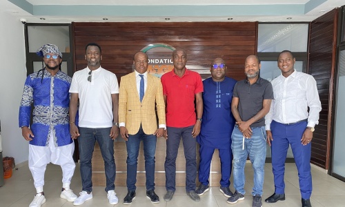 Anciens Footballeurs et Artistes se défieront sur la pelouse du Champroux pour la Paix