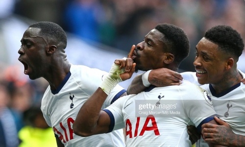 Angleterre : Buteur, Aurier n'empêche pas une nouvelle défaite des Spurs