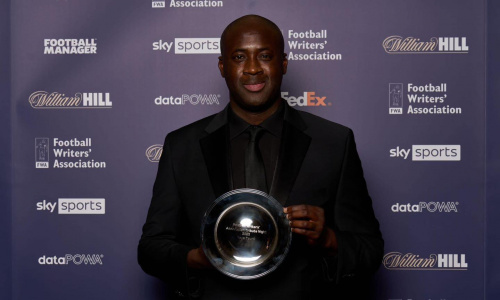 Angleterre : les journalistes décernent un prix à Yaya Touré pour son immense carrière