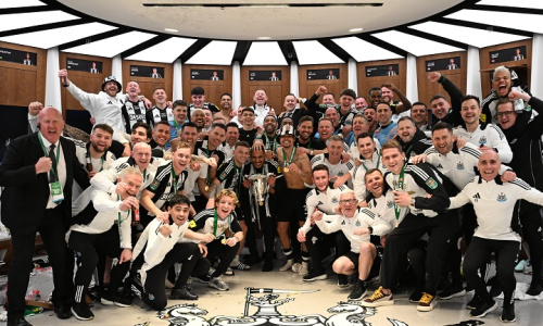 Angleterre : Newcastle remporte la League Cup aux dépens de Liverpool