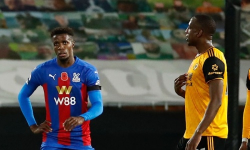 Angleterre : Willy Boly remporte son duel face à Wilfried Zaha