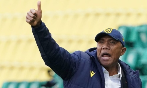 Annoncé en Côte d’Ivoire, Antoine Kombouaré va finalement rester au FC Nantes