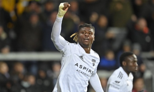 Après Eric Bailly, Nicolas Pépé ou encore Yves Bissouma, Michaël N'Cho met la main sur Emmanuel Agbadou