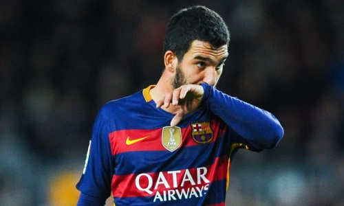 Ardan Turan raccroche les crampons à 35 ans