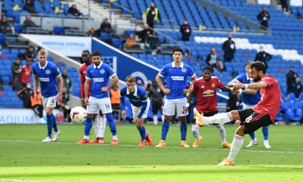 Au terme d’un match fou, Bailly et Manchester United s’imposent face à Brighton