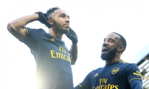Aubameyang sauve Arsenal d’une défaite pour la 1ère de Ljungberg
