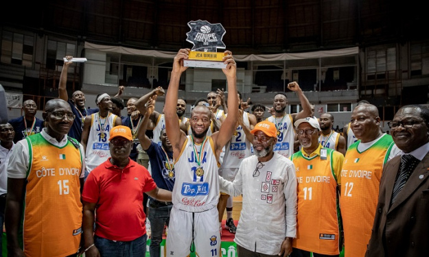 Basket : la JCA chez les Hommes et FBA chez les Dames remportent la coupe de Côte d’Ivoire