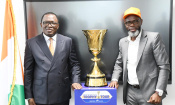 Basket : le trophée de la Coupe du monde présenté au Ministre Danho Paulin