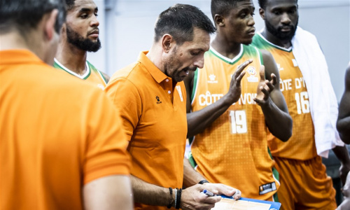 Basket : les Eléphants réclament le retour du sélectionneur Lezkano Moya Ignacio