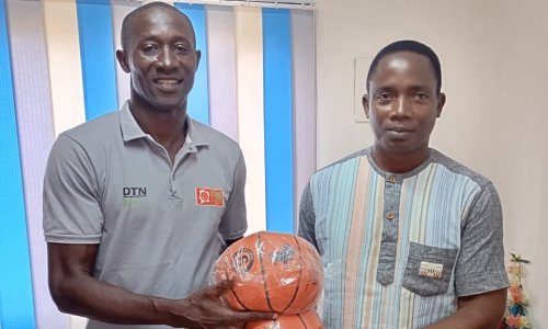 Basketball : la Fédération Ivoirienne offre des ballons à INJS