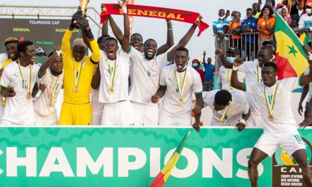 Beach Soccer : la CAF a dévoilé le nouveau trophée et l'identité de la CAN