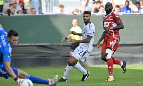 Belgique : 2è but de suite pour Wilfried Kanga avec le Standard Liège en Championnat