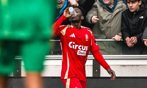 Belgique : victime d’injures, Lazare Amani ironise