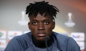 Bertrand Traoré (à Chelsea) : "Drogba et Kalou me traitaient comme leur petit frère"