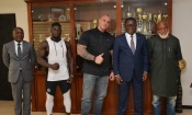 Bodybuilding : Oka Vikas Mozart reçu par le Ministre Danho Paulin