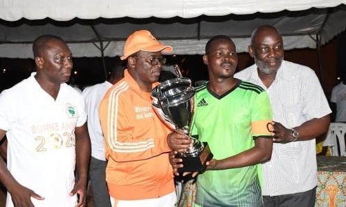 ‘‘Bonne Année Foot 2020’’ : Les journalistes remportent le trophée