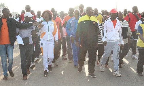 Bouaké : 1000 marcheurs prennent d'assaut l'artère principale