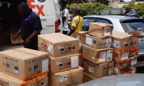 Bouaké FC reçoit les nouveaux maillots de son équipementier italien