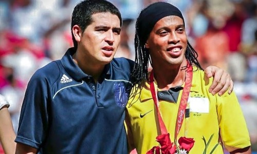 Brésil/Chapecoense : Riquelme et Ronaldinho proposent de jouer gratuitement !