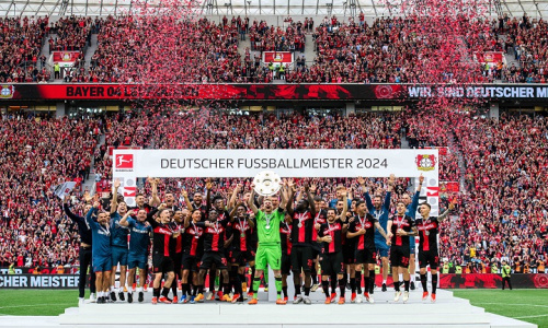 Bundesliga : le Bayer de Kossounou termine invaincu, Stuttgart double le Bayern