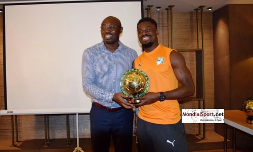 CAF Awards 2019 : Aurier de nouveau dans le XI Africain de l’année