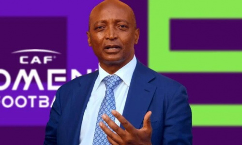 CAF : Patrice Motsepe en visite en Guinée