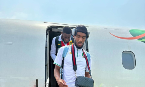 CAN 2003 : les Lions Indomptables sont arrivés à Abidjan pour le choc face aux Super Eagles