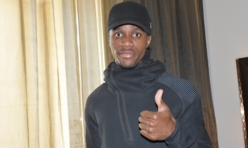 CAN 2017/CIV : Wilfried Zaha à rejoint la sélection ivoirienne à Abu Dhabi (vidéo)